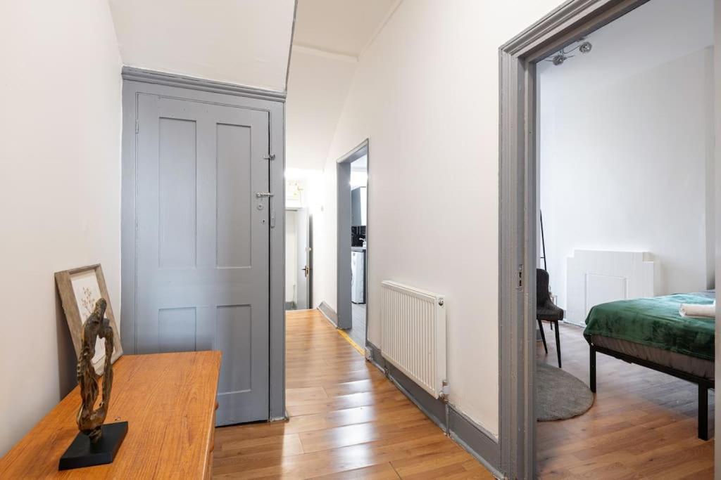 2A - Bright & Airy 2 Bed Flat - 20 Mins To Central London Exterior foto