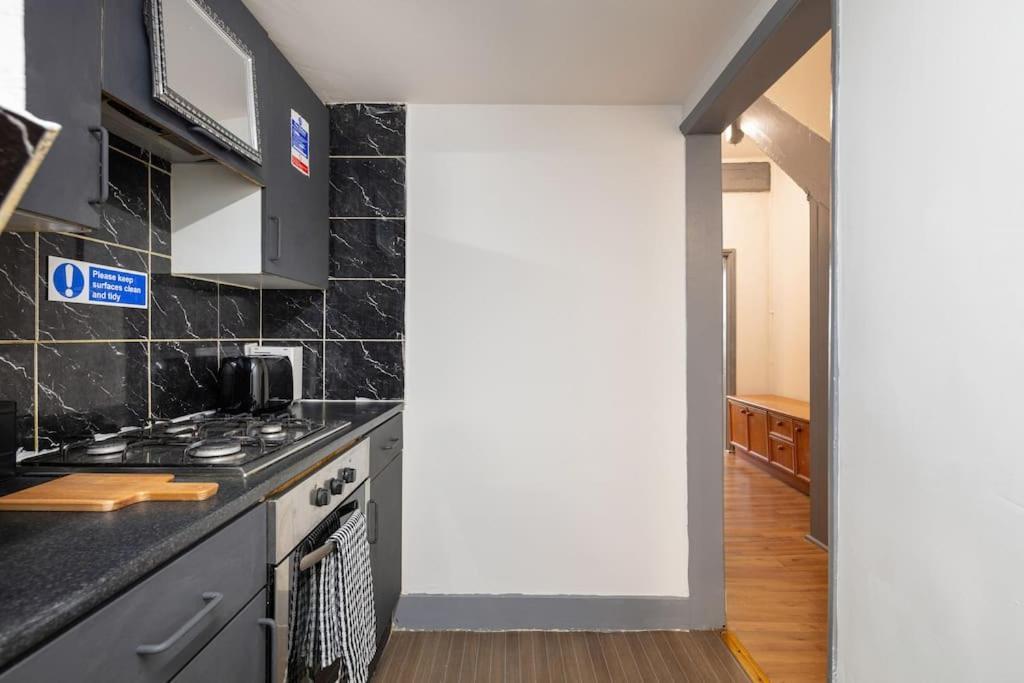 2A - Bright & Airy 2 Bed Flat - 20 Mins To Central London Exterior foto