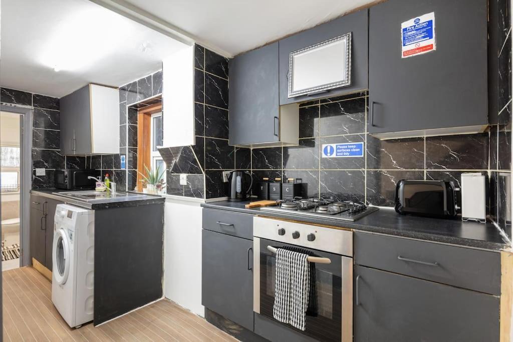 2A - Bright & Airy 2 Bed Flat - 20 Mins To Central London Exterior foto